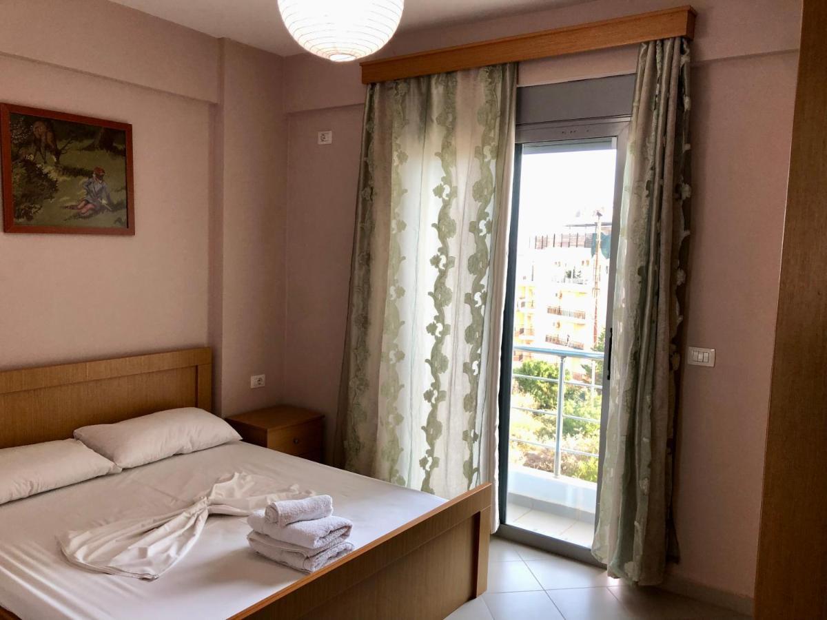 Lorenso Guest House Saranda Extérieur photo