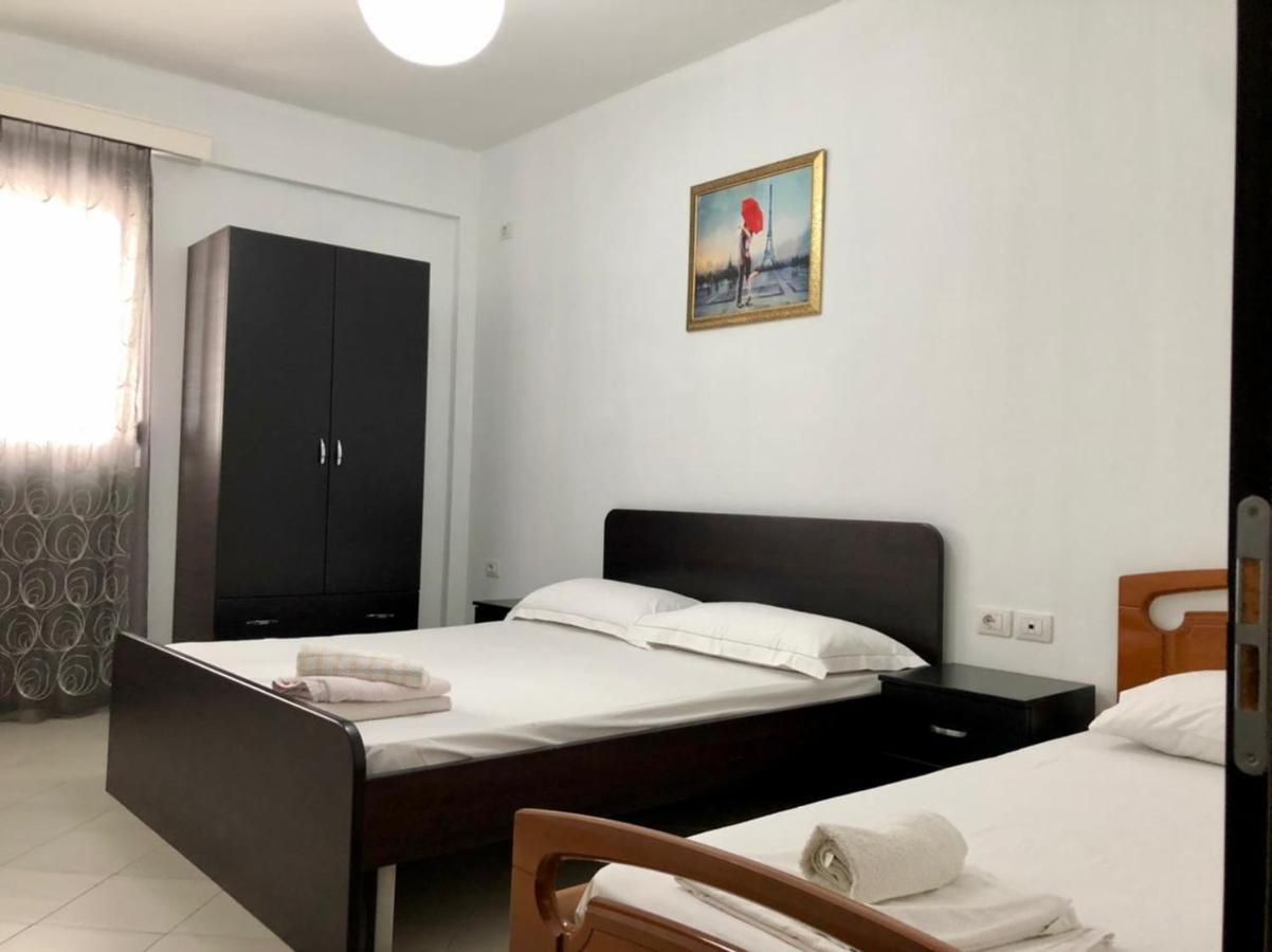 Lorenso Guest House Saranda Extérieur photo