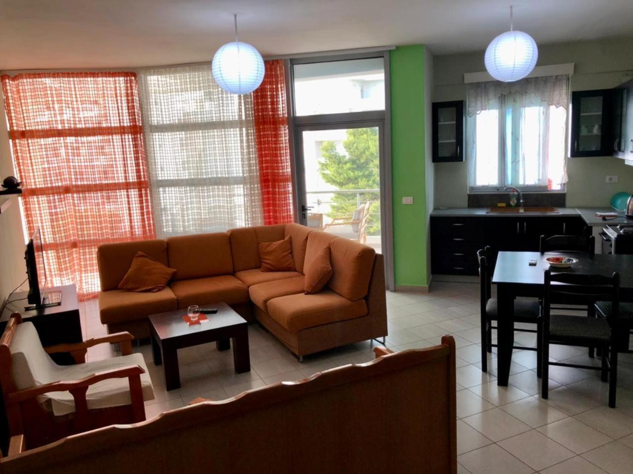 Lorenso Guest House Saranda Extérieur photo