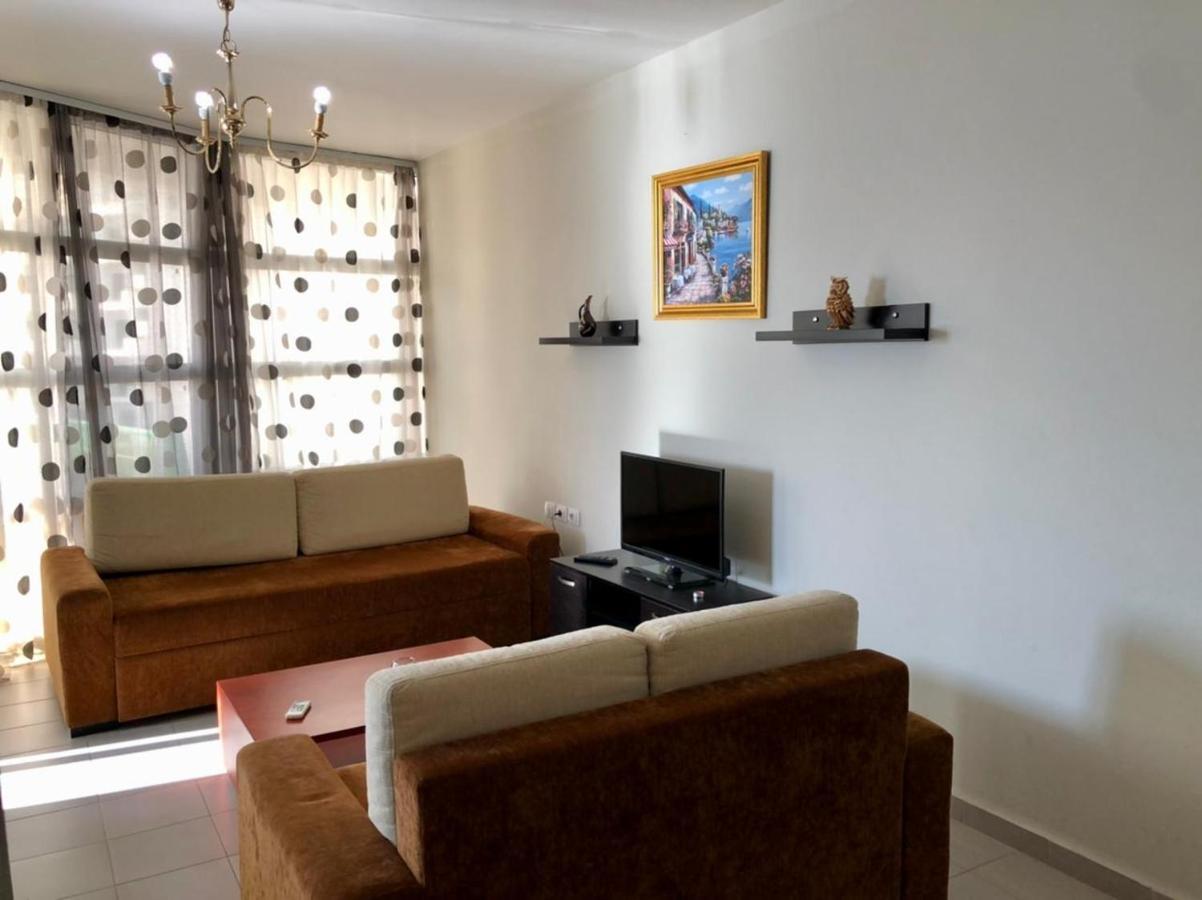 Lorenso Guest House Saranda Extérieur photo