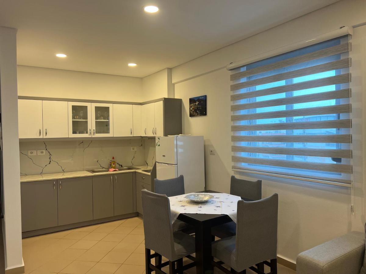 Lorenso Guest House Saranda Extérieur photo