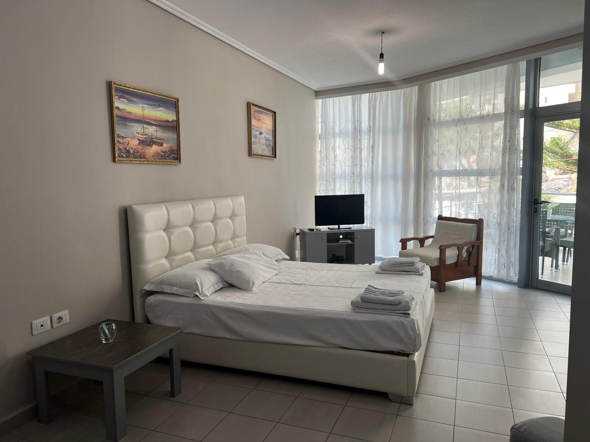 Lorenso Guest House Saranda Extérieur photo
